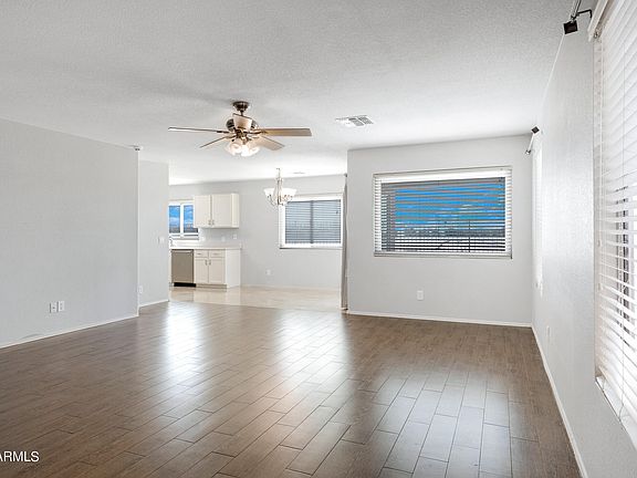 5th image of 39908 N CALABRIA Street