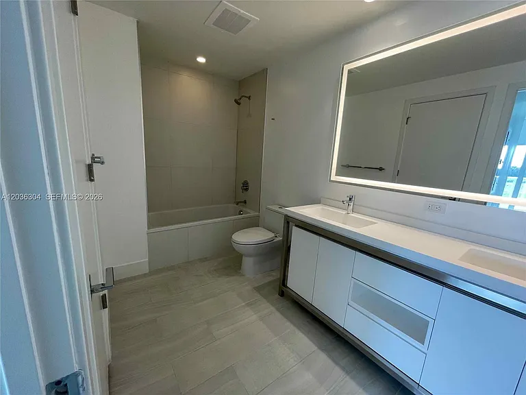 2000 Metropica Way #307 — Photo 18