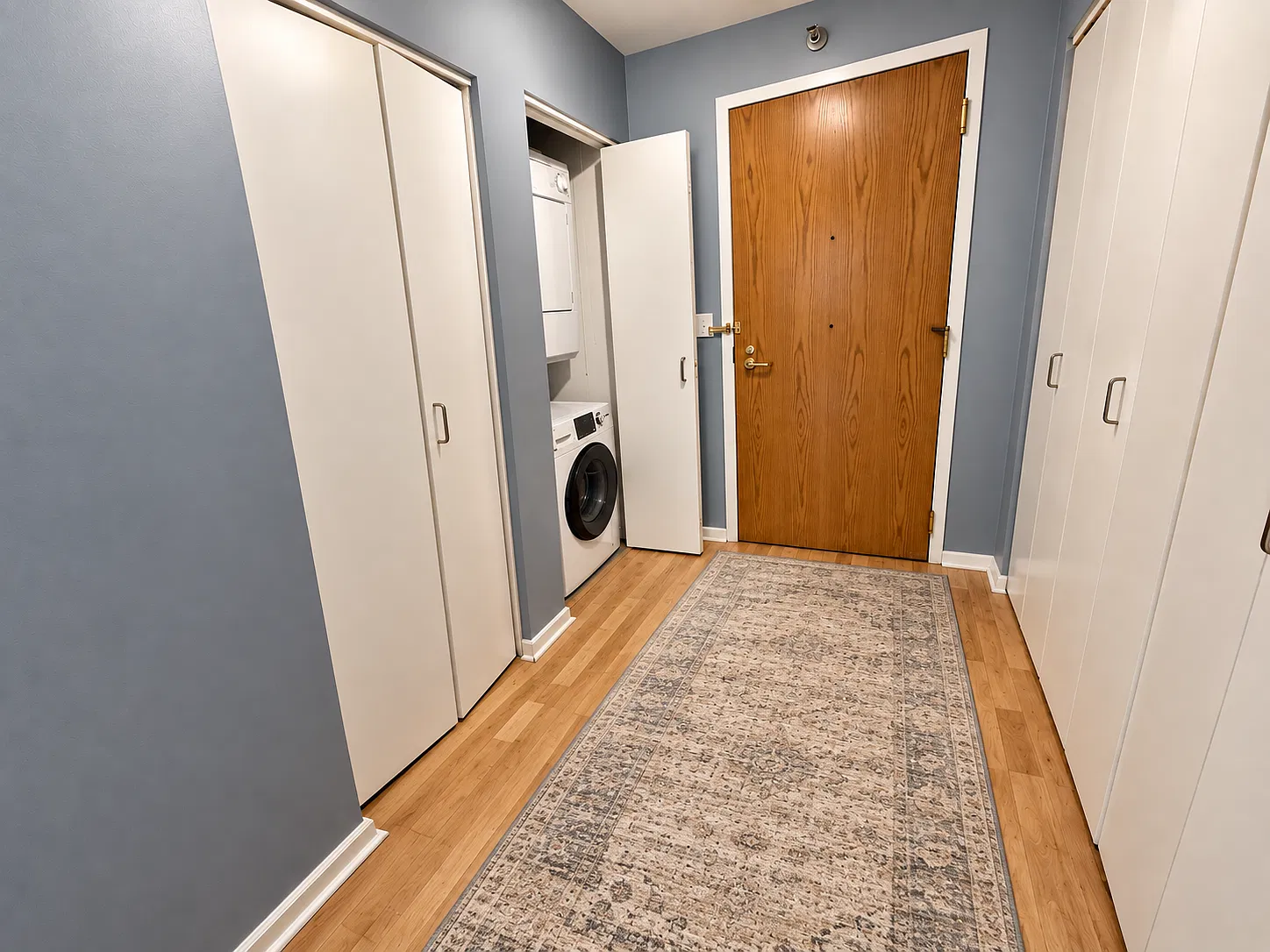 1 bed, 860 sqft, $2,450 — Photo 4