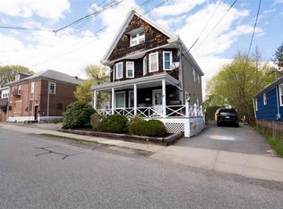 2 Princeton St, Newport, RI 02840