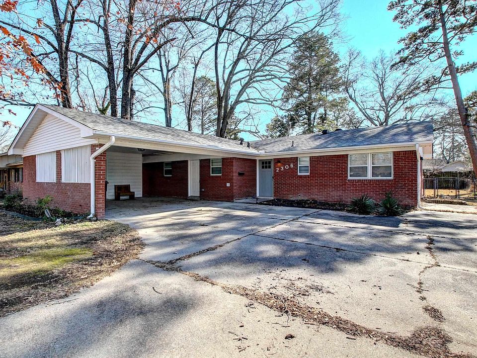 1st image of 2306 W 38th Ave