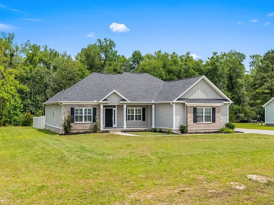 1st image of 642 Sunny Pond Ln.