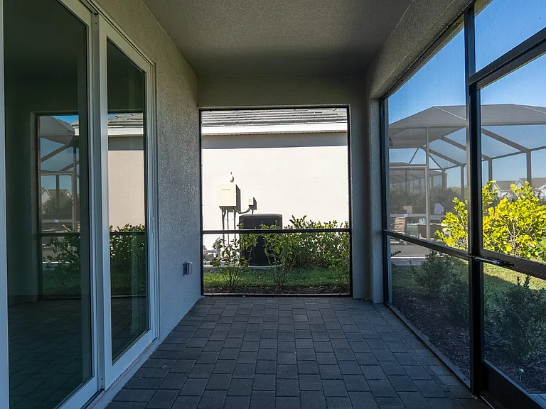 11470 Burgundy Dr — Photo 54