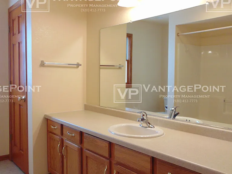 1065 Debra St — Photo 12