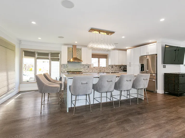 22 Olive St — Photo 11