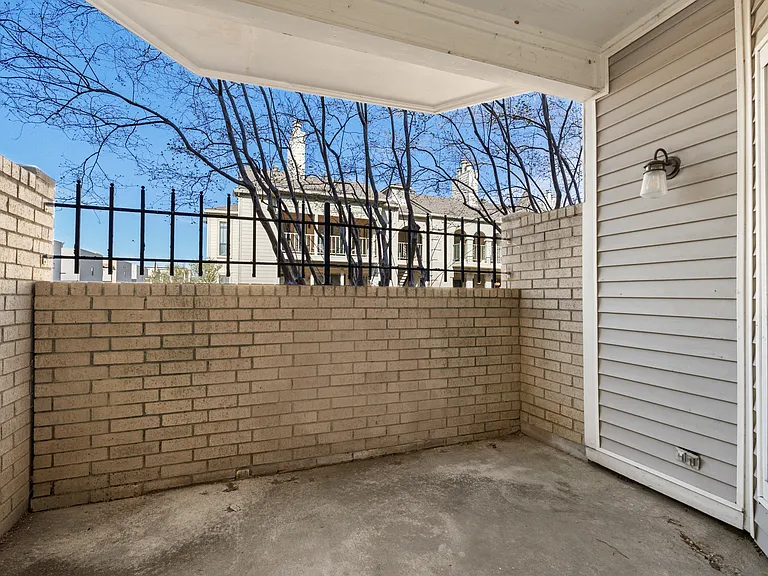 1001 Liberty St #116 — Photo 18