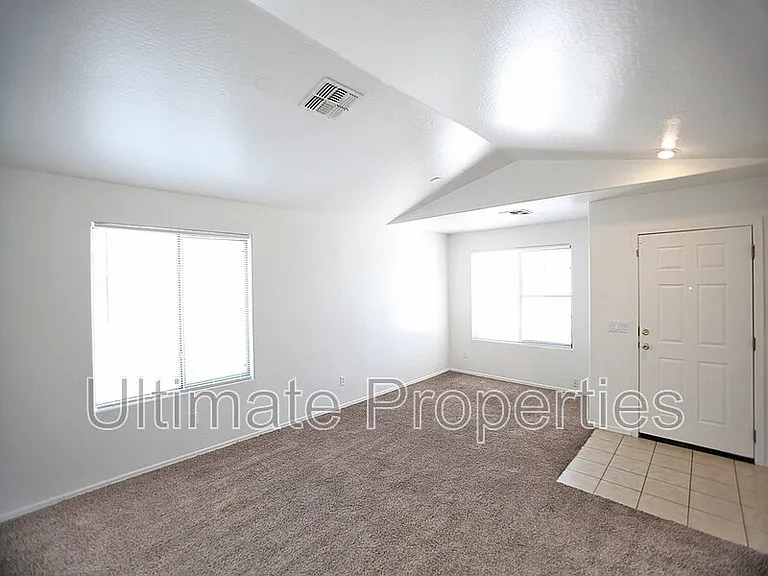 5921 S 249th Dr — Photo 11