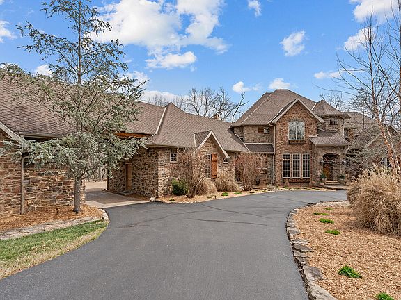 2nd image of 2332 N Farm Road 231