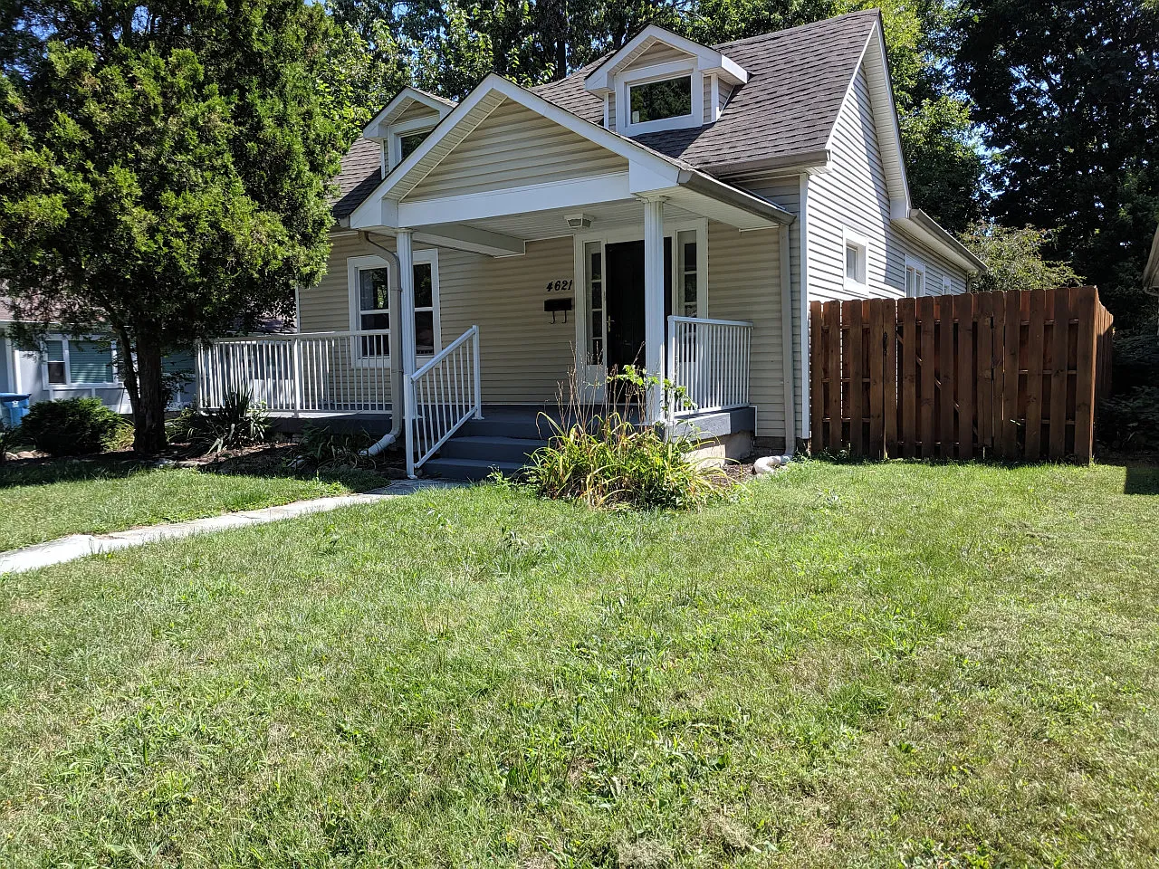 4621 Winthrop Ave photo 1