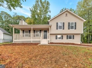194 Rainbow Ln, Hiram, GA 30141