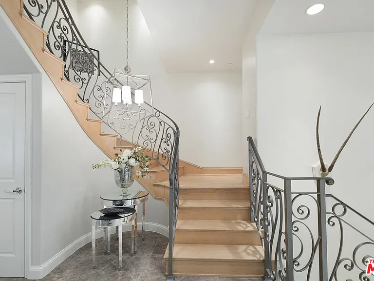 202 N Crescent Dr #1 — Photo 11