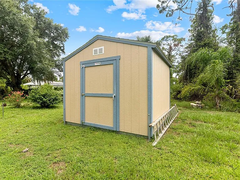 2745 Nellie Ln — Photo 37