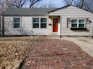 1127 Pineridge St, Wichita, KS 67218