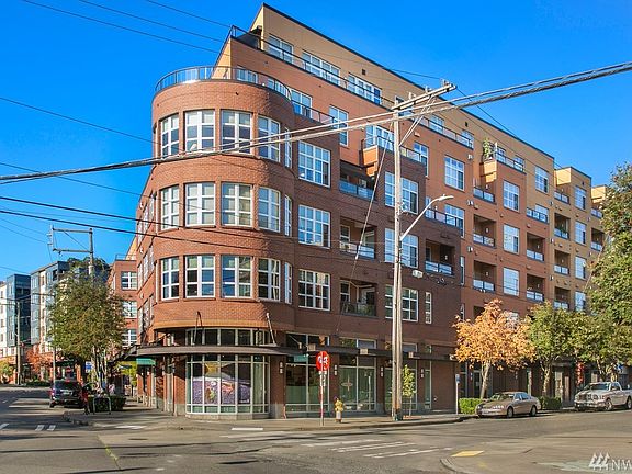 2nd image of 410 NE 70th St APT 606
