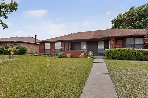 312 Cole St Photo 1