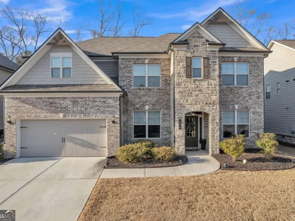 385 Henson Farm Dr, Loganville, GA 30052