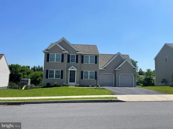 1732 Fountain Rock Dr, Dover, PA 17315