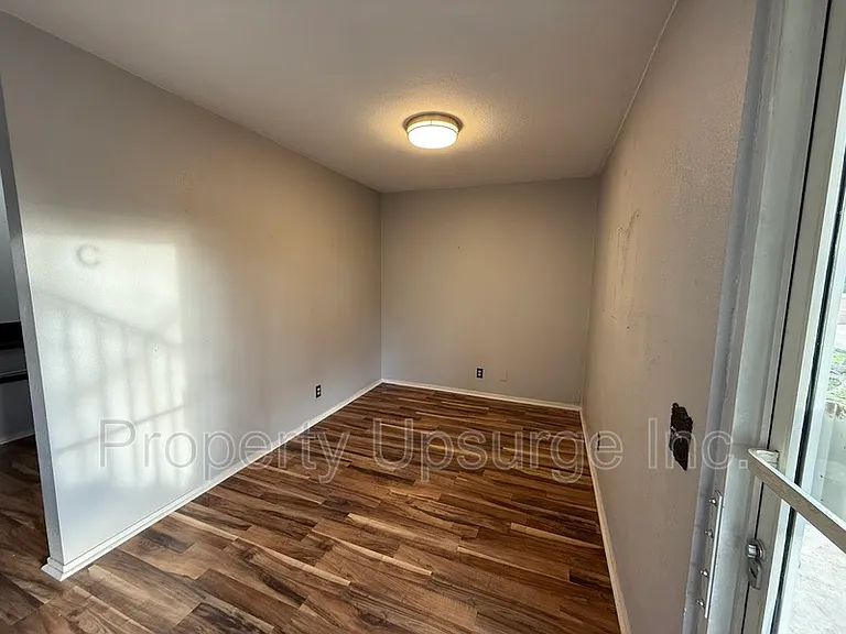 3404 Bechelli Ln #C — Photo 1