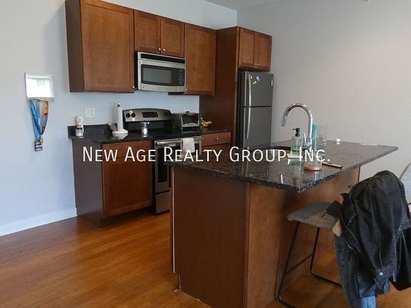 5th image of 3862-68 Lancaster Ave Unit 401