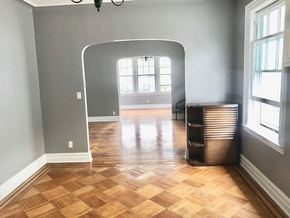 1st image of 1926 E 18th St #2A