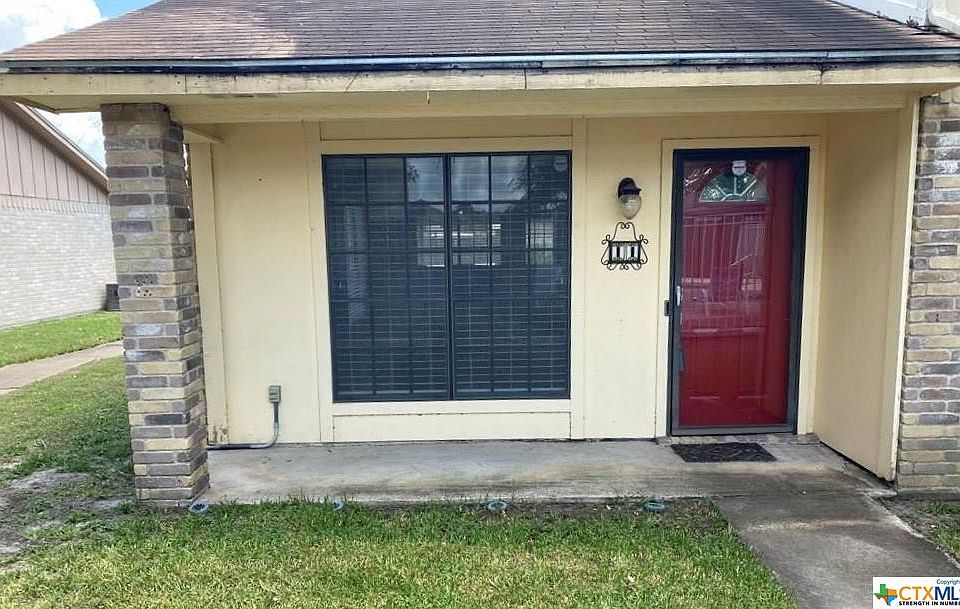1st image of 101A Maplewood Dr #11A
