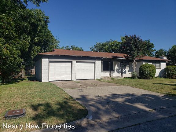 2nd image of 4008 Field St