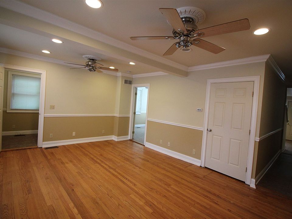 703 Washtenaw Living Room
