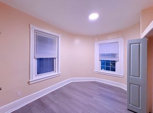 908 N 41st St #2R, Philadelphia, PA 19104