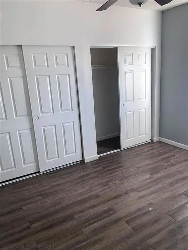 Navajo Apartments — Photo 3