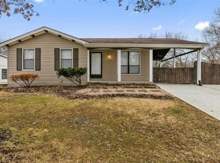 1233 Forest Trails Ct, Fenton, MO 63026