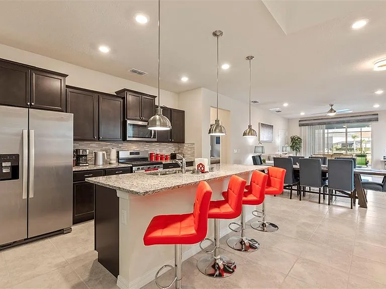 7195 Oakmoss Loop — Photo 4
