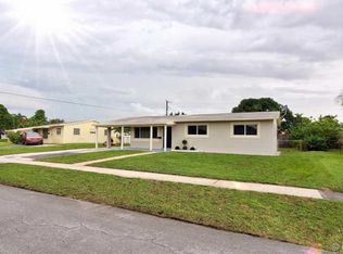6951 SW 3rd St, Pembroke Pines, FL 33023