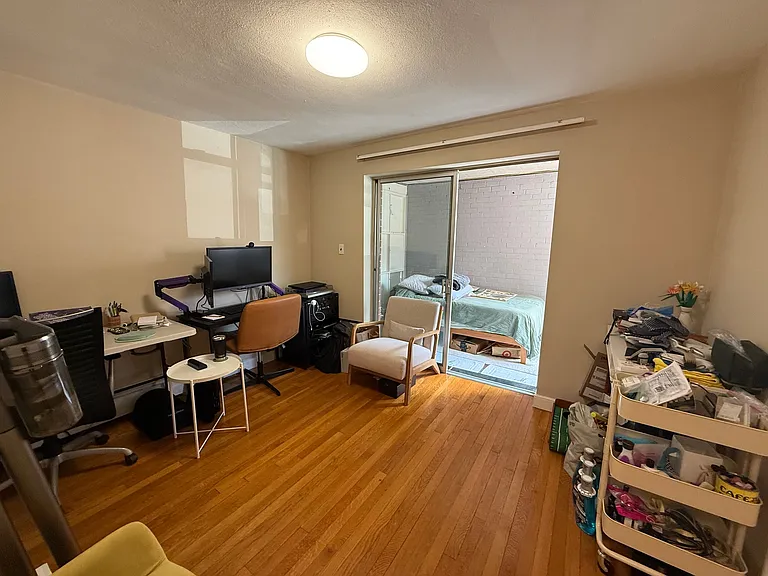 9 Commonwealth Ct #11 — Photo 11