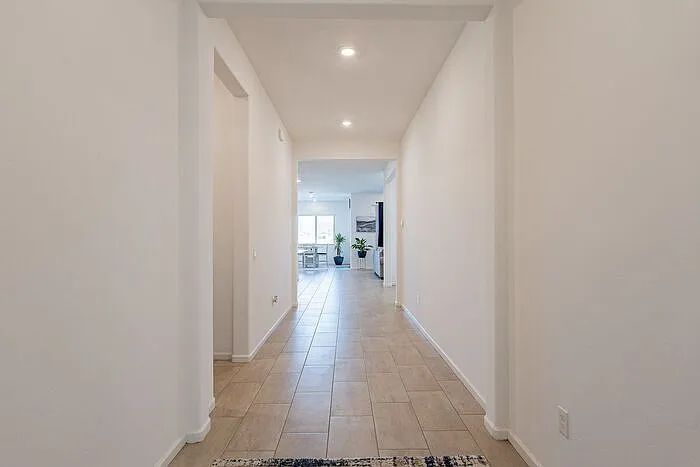 12442 N Appling Ave — Photo 4
