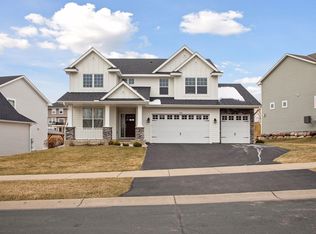 9585 Junco Rd N, Lake Elmo, MN 55042