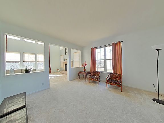 4th image of 800 Boyce Rd