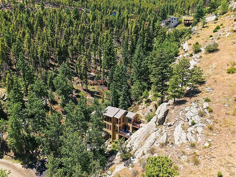551 Aspen Dr — Photo 43