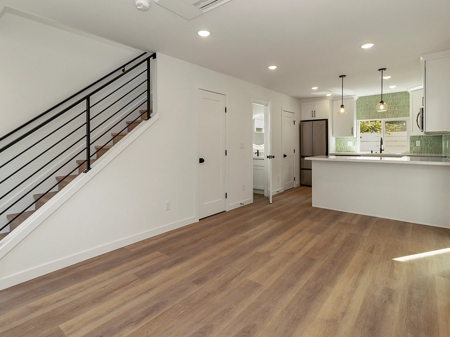 2 bed, 1.5 bath, 790 sqft, $2,595 — Photo 4