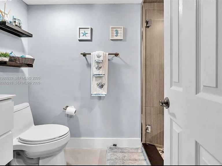 6423 Collins Ave #409 — Photo 19