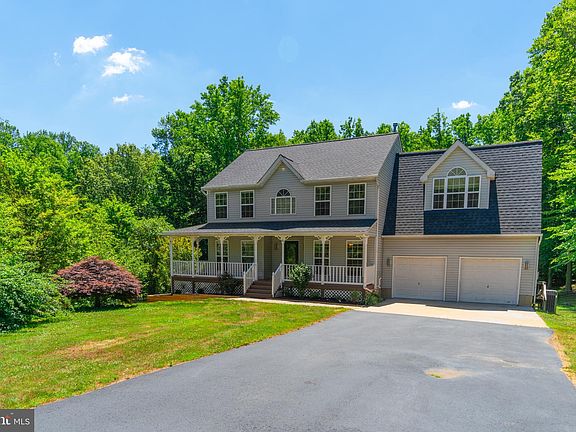 5th image of 15 Howard Cir