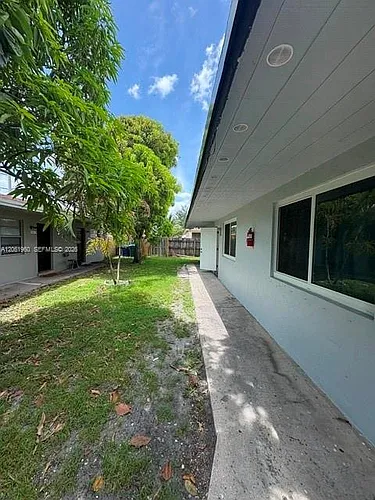 5401 NW 22nd St #2 Photo 1