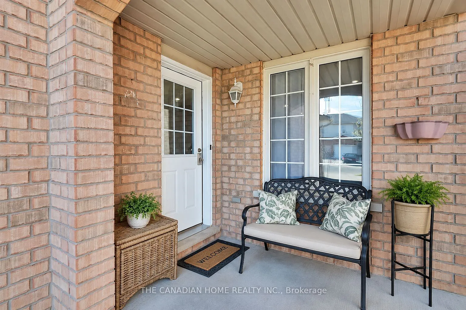 5 bed, $3,600 — Photo 2