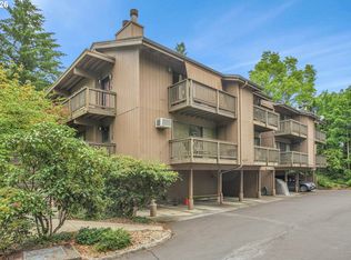 7748 SW Barnes Rd #C, Portland, OR 97225