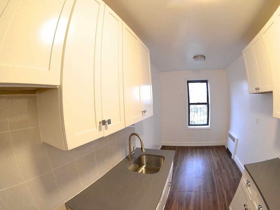 1st image of 71 Ocean Pkwy APT 6D