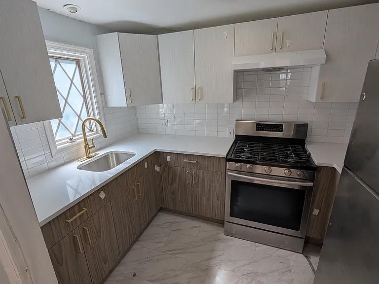 632 Cora Pl #2A — Photo 1