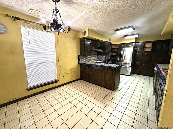 3rd image of 4170 Janet Ave