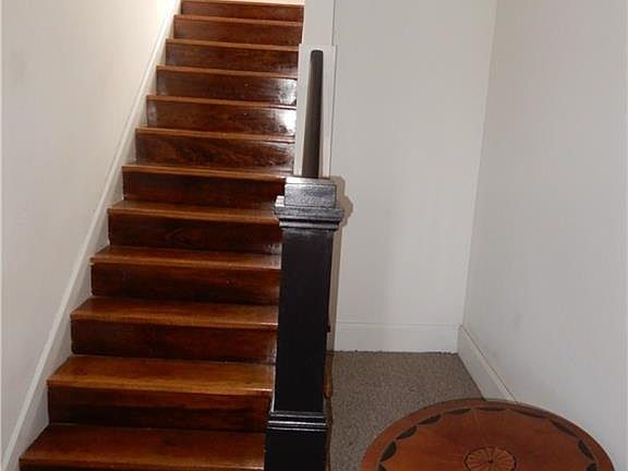 5th image of 706 East Ave
