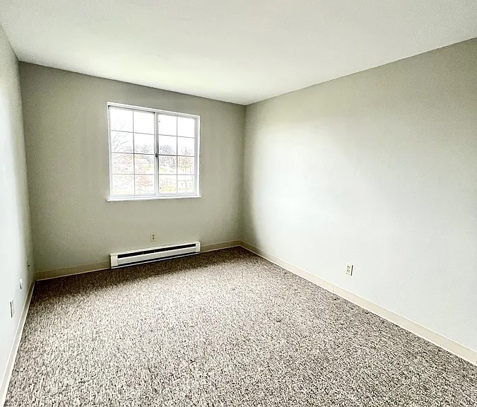 361 E Maple St #D — Photo 5
