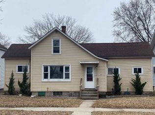 1137 Parnell St, Marinette, WI 54143