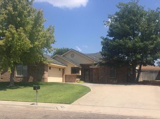 15 Canyon Rim Dr, Canyon, TX 79015